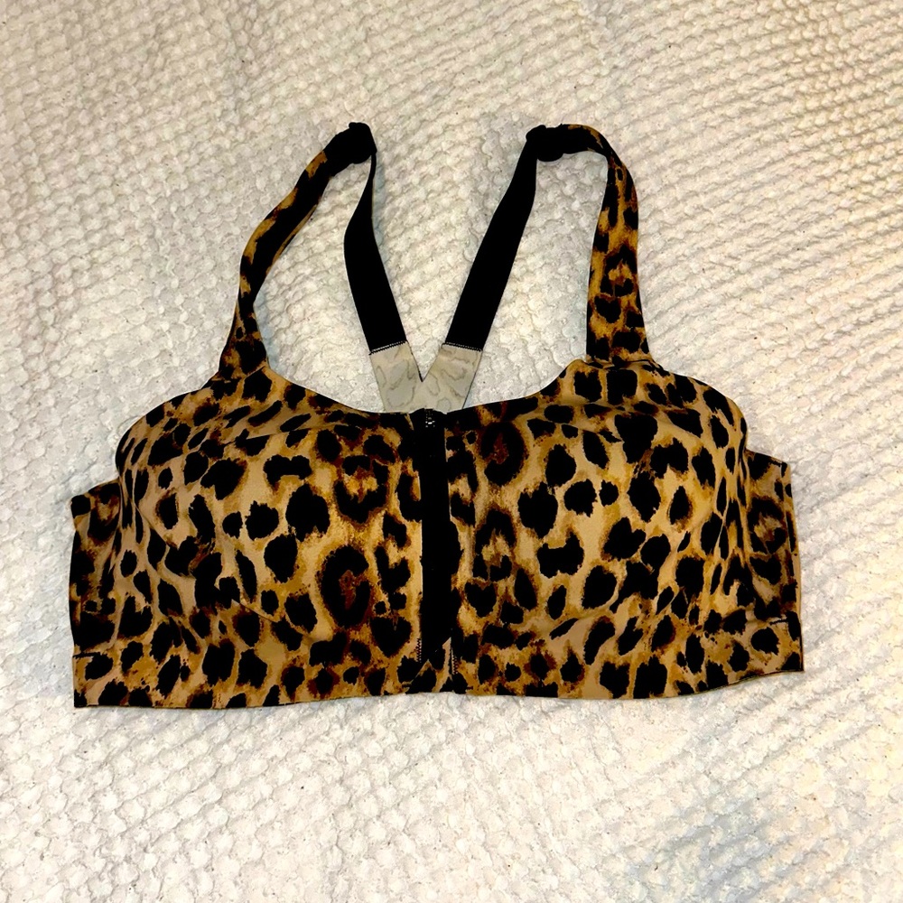 Victoria Secret Incredible Knockout Sports Bra